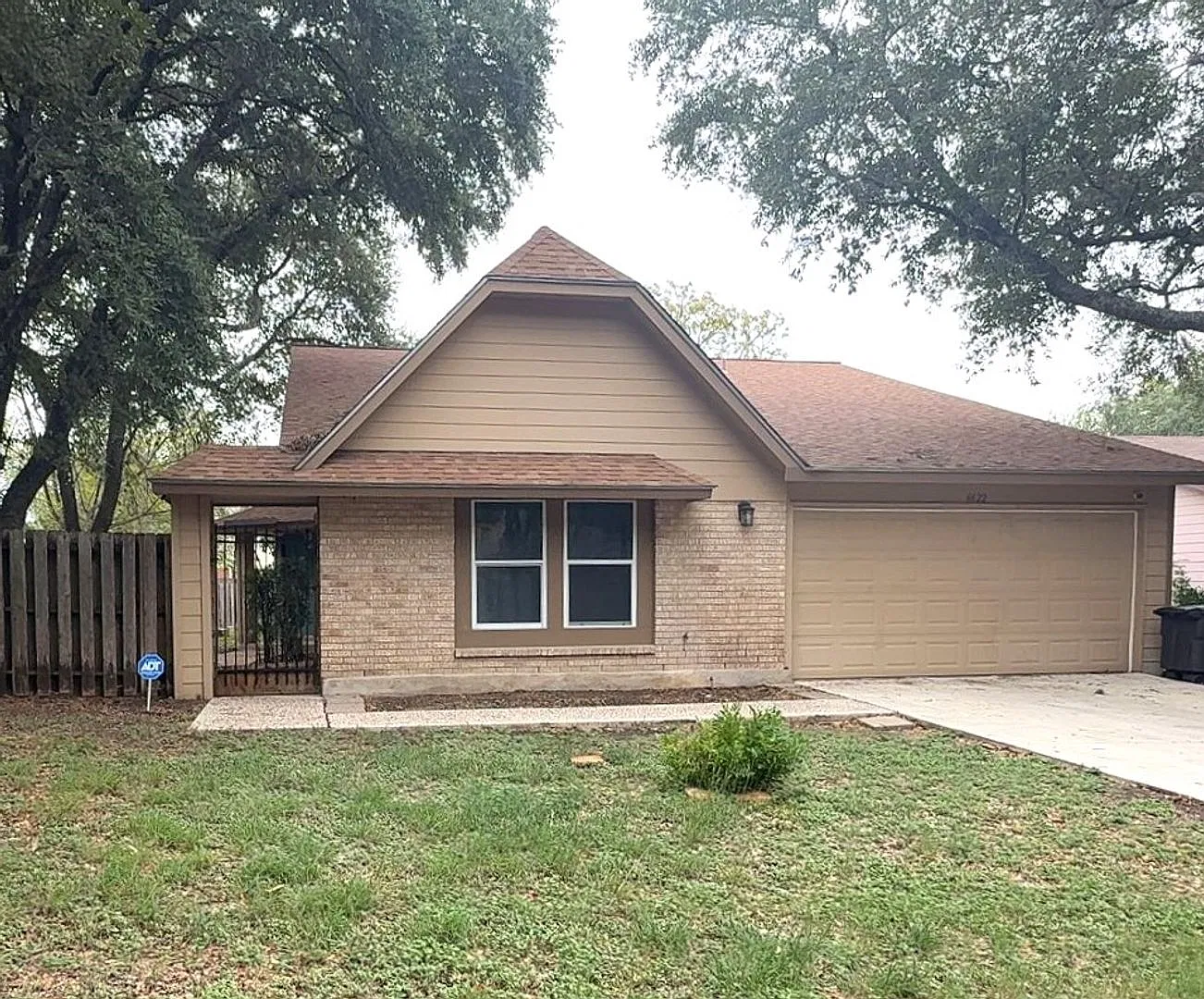 6622 Country Field Dr — Photo 1