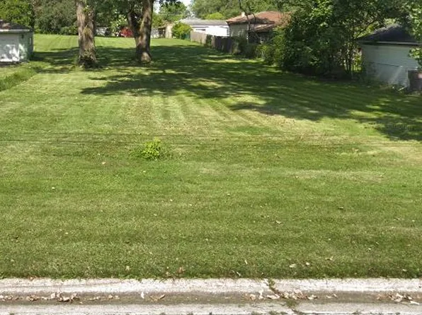 15618 S Lavergne Ave, Oak Forest, IL 60452