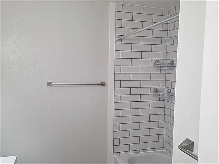 3088 Yulupa Ave — Photo 5