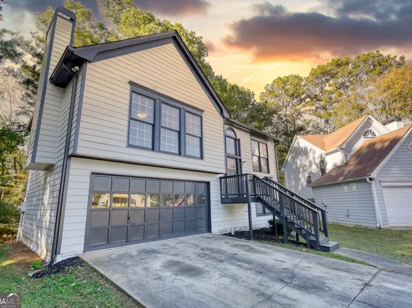 1071 Brandon Ln, Stone Mountain, GA 30083