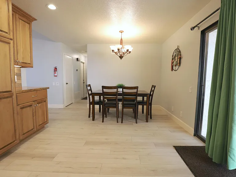 25225 York Cir — Photo 10
