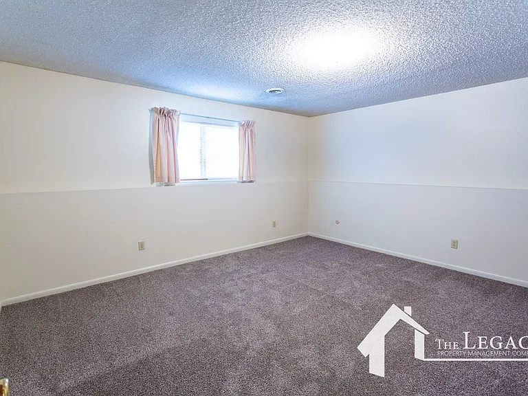 431 S Jefferson St — Photo 7