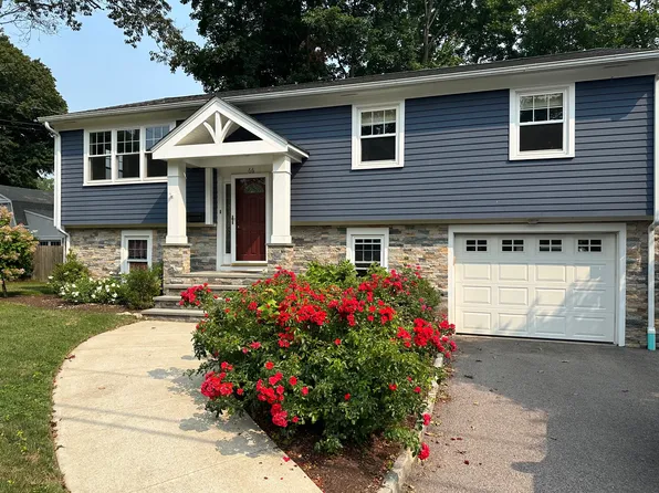 66 Mawney St, East Greenwich, RI 02818