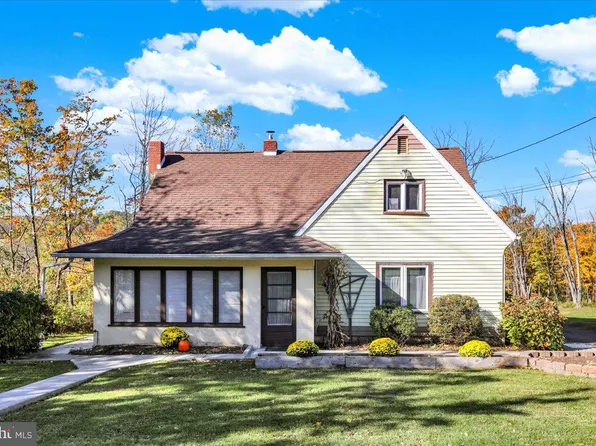1375 Farmington Ave, Pottstown, PA 19464