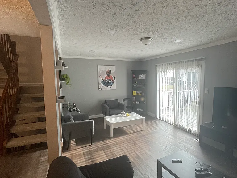 4215 Dunwood Ter — Photo 12