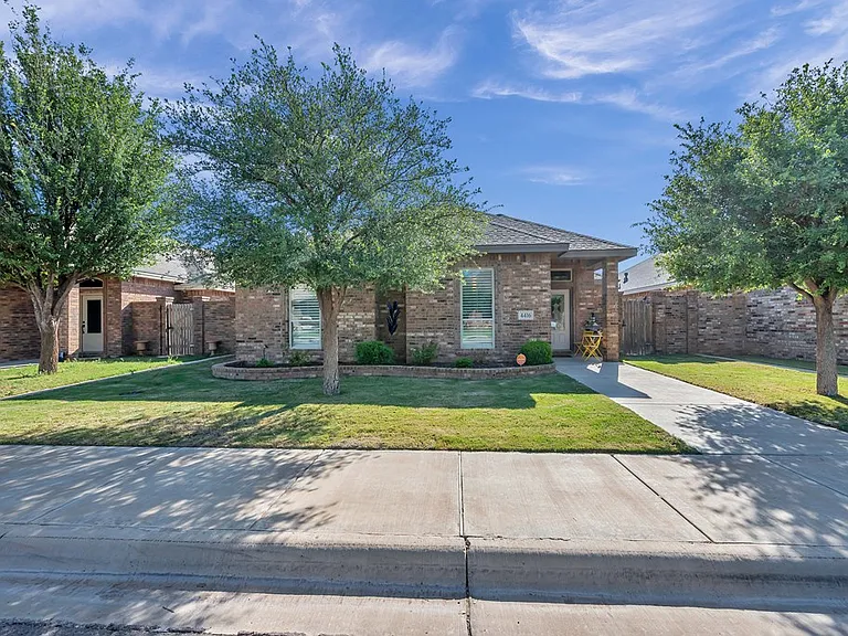 4416 Guadalupe St — Photo 1