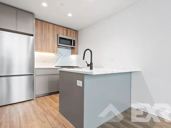 2230 Cropsey Avenue image 2 of 66