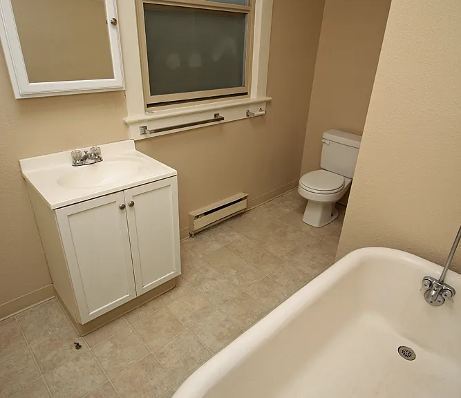 The Summit Arms Apartments — Photo 19