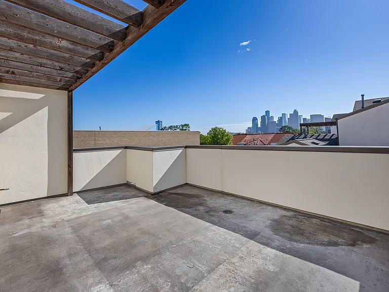 802 W Drew St — Photo 27