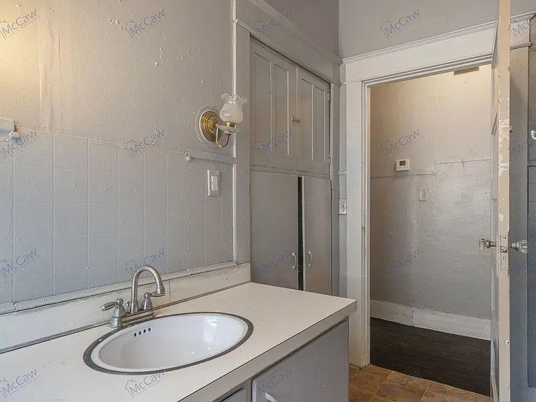 1209 Gladiolus St — Photo 20