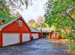 651 Hart Rd, Batavia, IL 60510