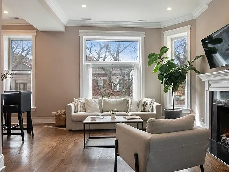 2042 W Potomac Ave #3 — Photo 5
