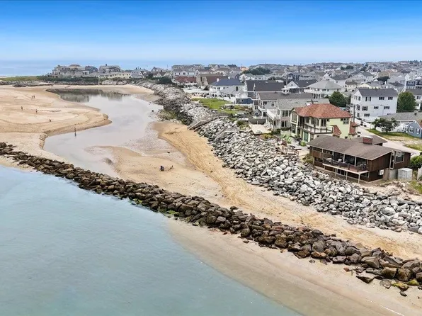 11 Thornton Street, Hampton, NH 03842