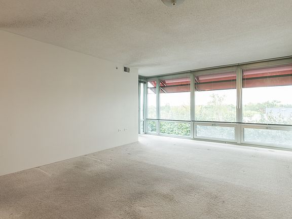 3rd image of 9655 Woods Dr Unit 513