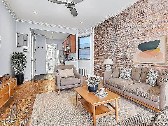 4th image of 380 E 10th St APT 5