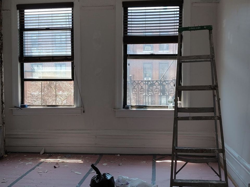 1st image of 253 Parkside Ave #B3