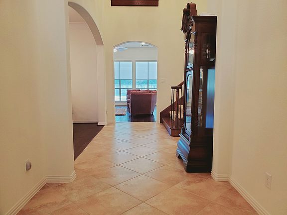 5th image of 11822 Bandera Creek Ln