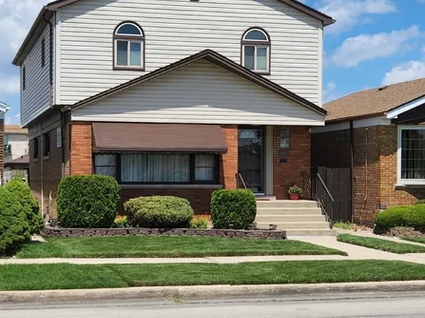 5818 W 60th St, Chicago, IL 60638