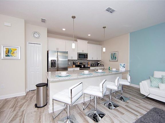 3rd image of 3068 Gatsby St