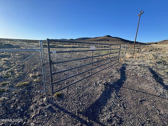 4th image of 1725 Highway 95a