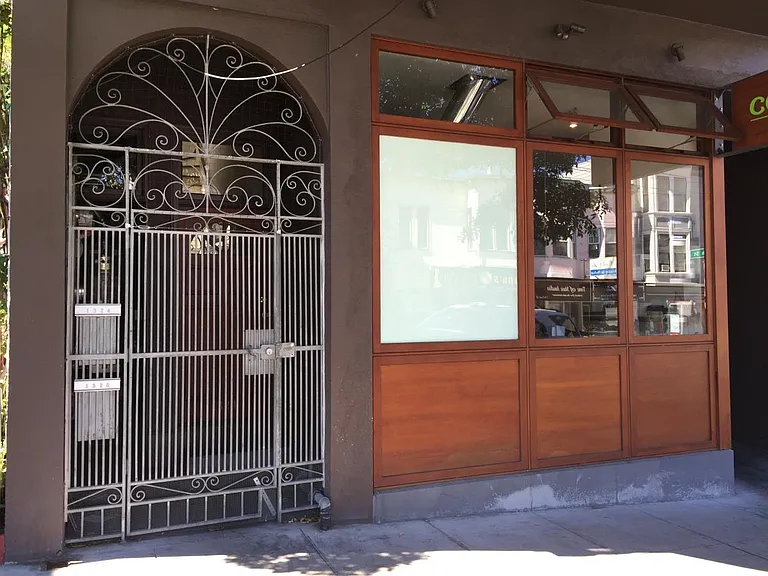 1324 Castro gated private entry