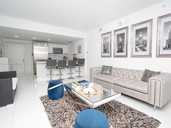 3rd image of 1300 Brickell Bay Dr APT 3508