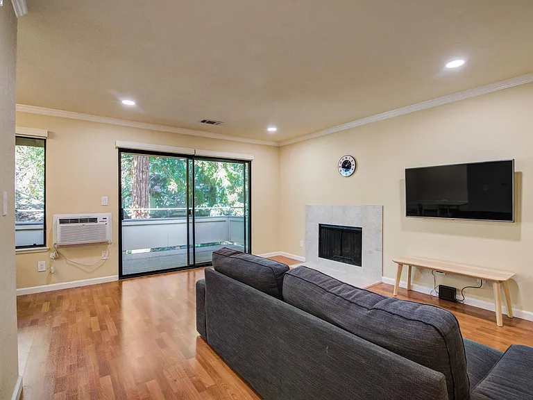 2131 Northwood Cir #F — Photo 18