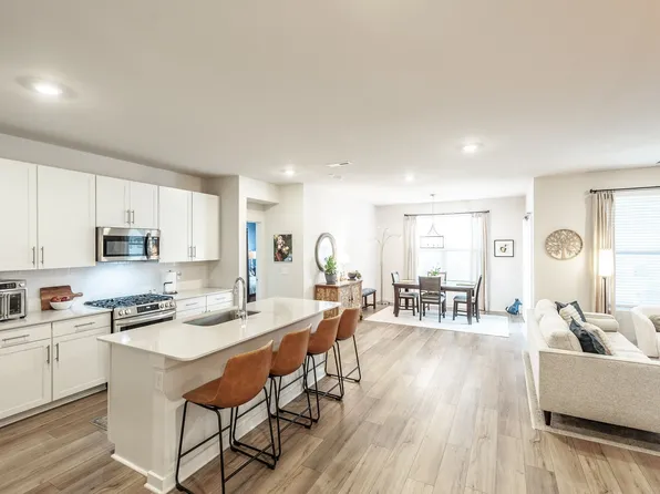 357 Euclid Dr, White House, TN 37188