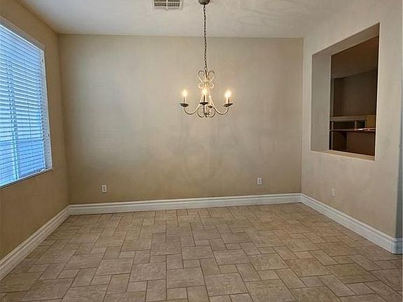 4th image of 4251 Livorno Ave