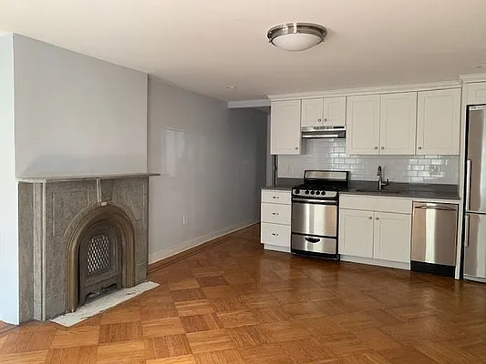Rented by American Way Real Estate Inc | media 10