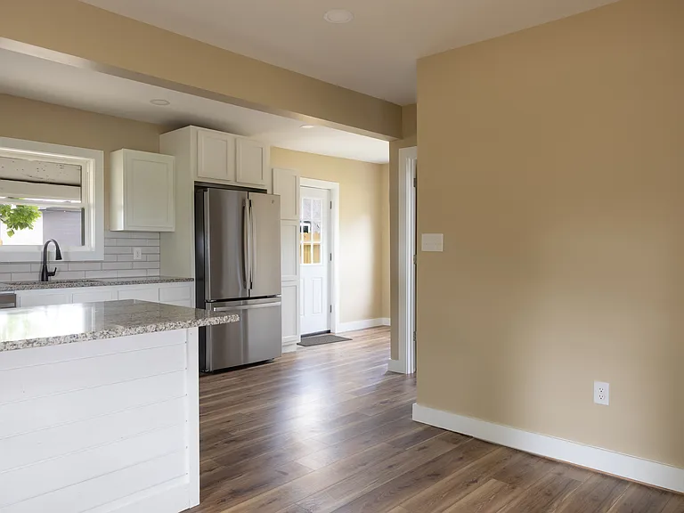 639 Landis Ave — Photo 14