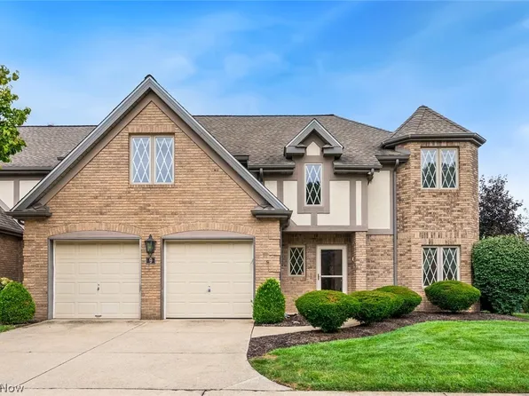 9 Aberdeen Ct, Rocky River, OH 44116