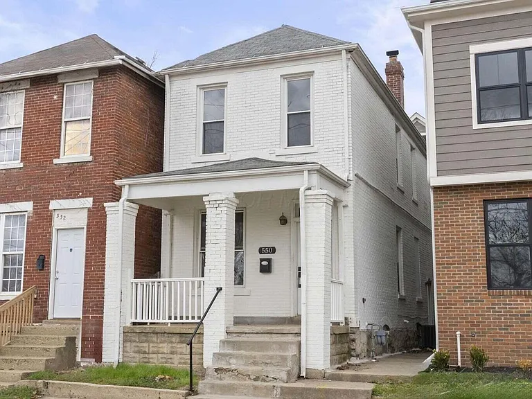 550 W Town St #550 — Photo 22