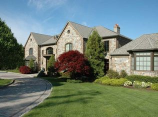 549 Hampton Hill Rd, Franklin Lakes, NJ 07417