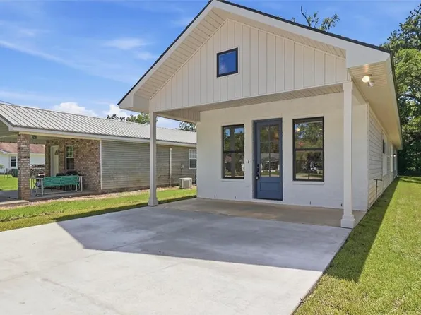 657 S 2nd St, Ponchatoula, LA 70454