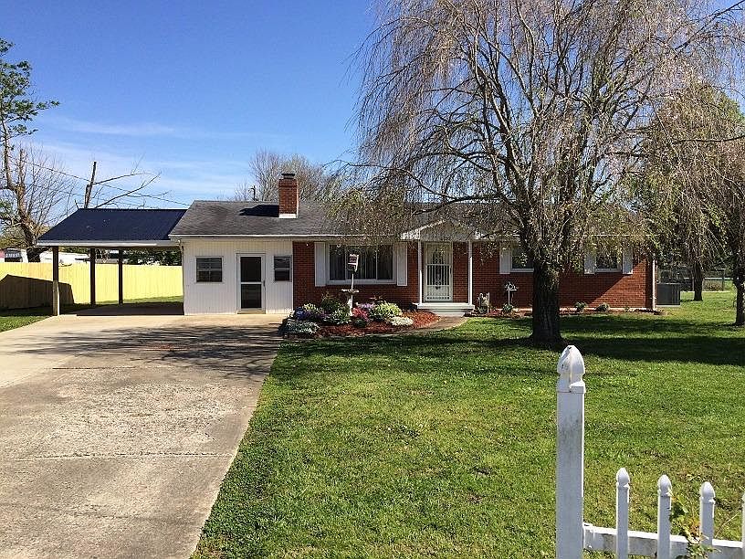 1st image of 2120 Estes Ln