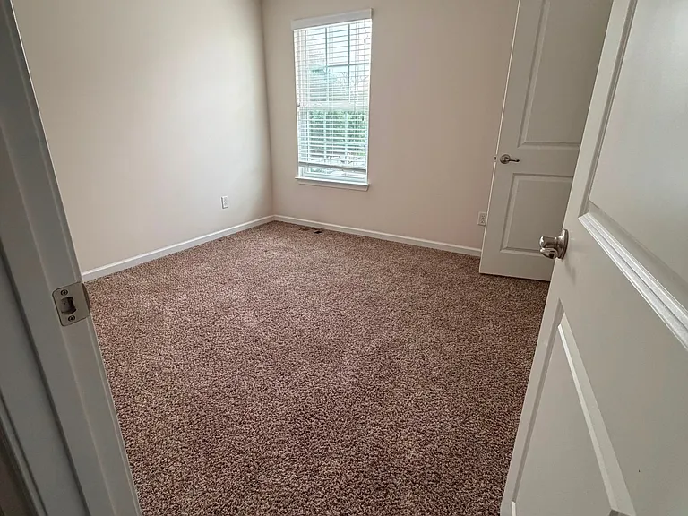 191 Old Colony Dr — Photo 13