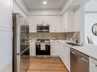 235 N Conejo School Rd #2B-2BA-1122SQFT, Thousand Oaks, CA 91362