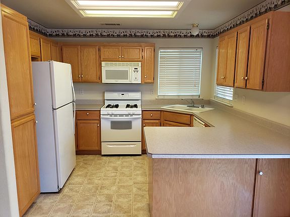 5th image of 3358 Southwood Dr