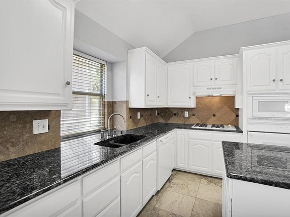 4th image of 11312 Sunrise Ln