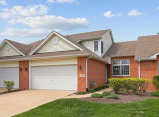 2012 Prairie Ln, Woodridge, IL 60517