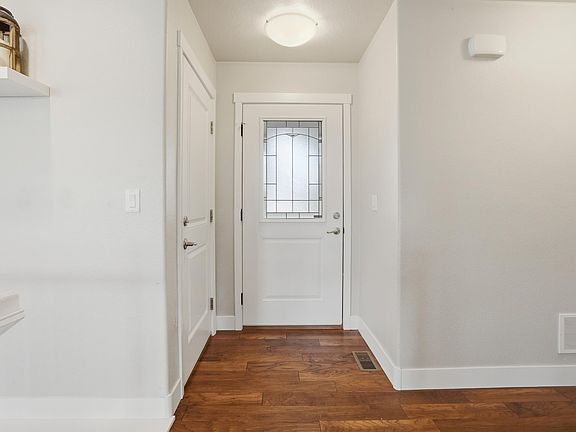 5th image of 3211 Homestead St