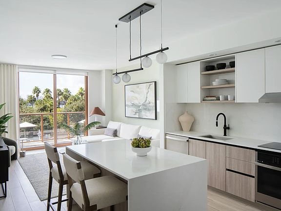 2nd image of 3445 Alton Rd #2AV