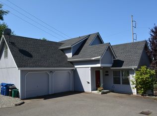 7563 20th Ave SW, Seattle, WA 98106