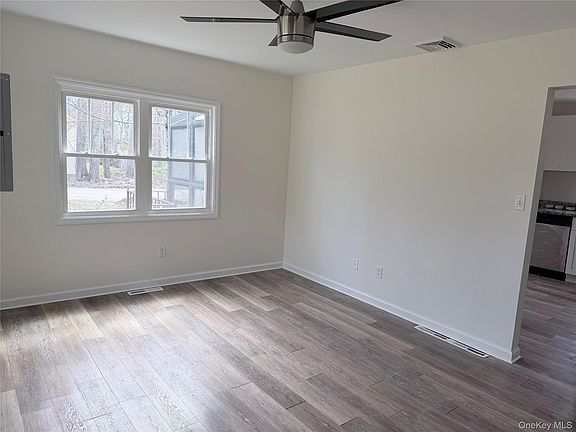 4th image of 5 Loop Rd