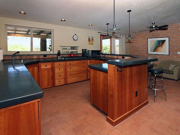 2nd image of 5575 N Maria Dr