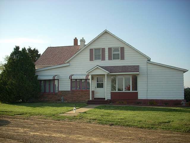 1st image of 3250 42nd Ave