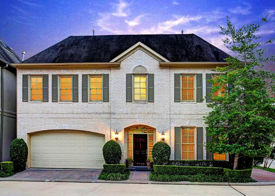 1st image of 7723 N Hunters Court Dr