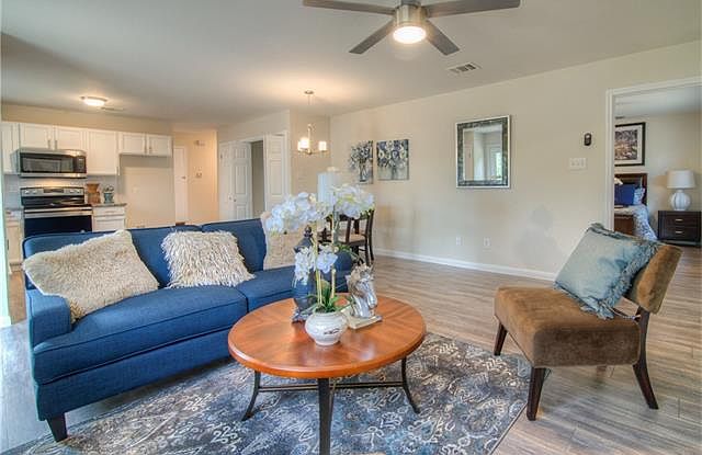 1st image of 119 Arrowhead Ct