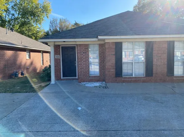 310 Mildred St #1, Conway, AR 72034